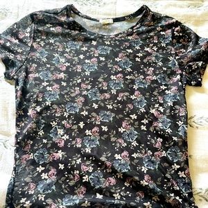 Garage floral sheer top, perfect condition. Smoke free home